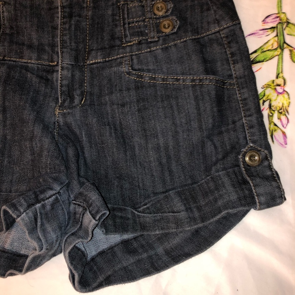 Shorts! - Picture 2 of 4